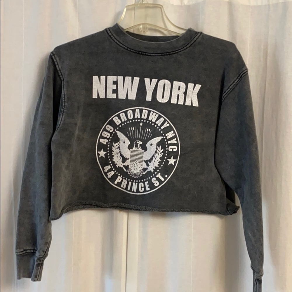 cropped sweatshirt